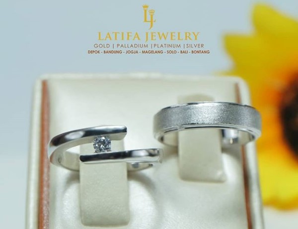 cincin kawin emas, cincin nikah palladium, cincin tunangan perak 925, cincin couple platinum, cincin kawin palladium, cincin tunangan emas, produksi cincin, pin emas